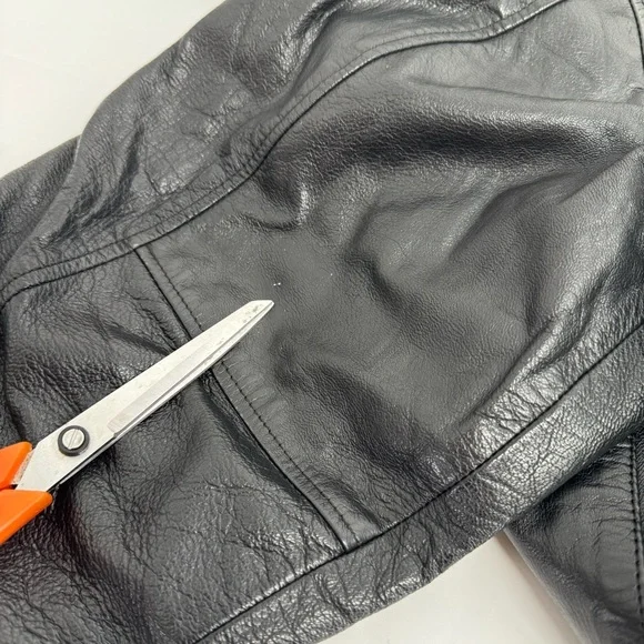 Wilsons Leather Adventure Bound Originals Men’s L Bomber Jacket